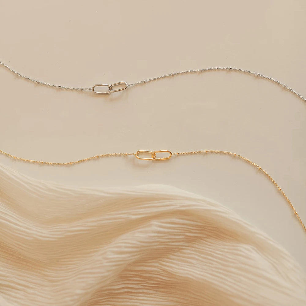La Chaîne Infinity Pendant Necklace