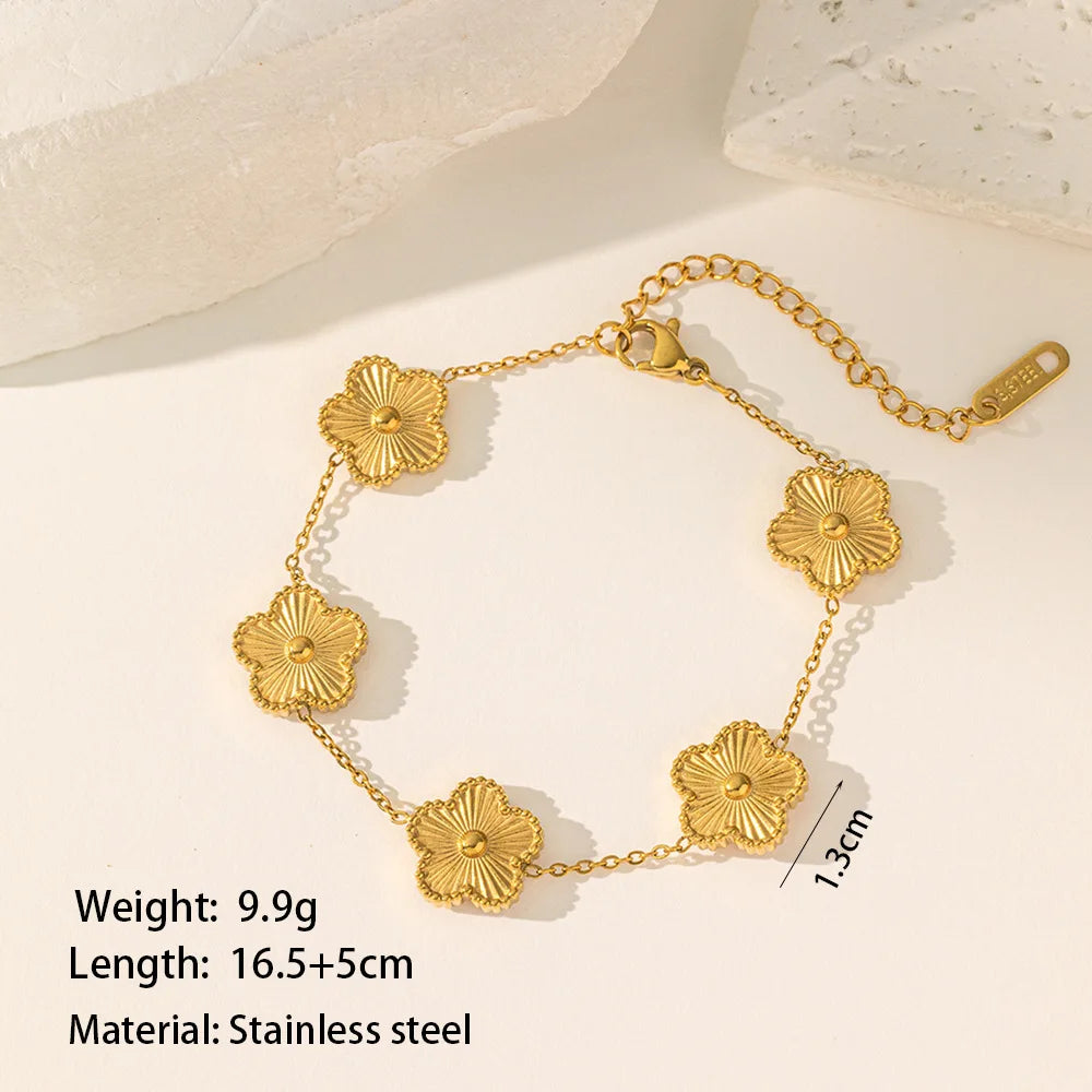 Petit Fleur Charm Bracelet